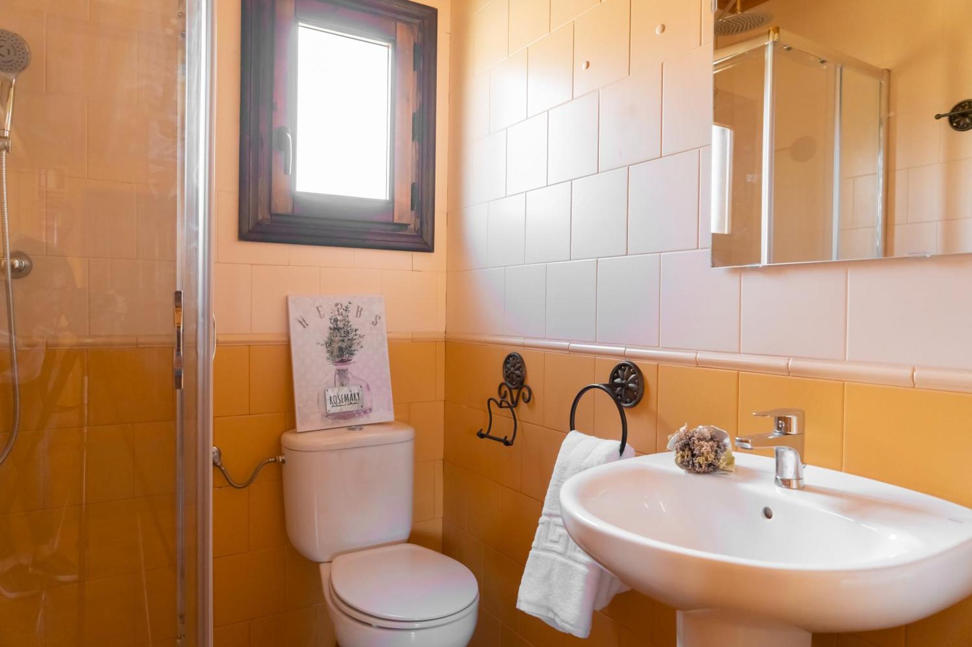 Aldea Los Odres - Cabanas De Madera De 1ª Con Piscina Privada Y Bbq En La Puerta Moratalla  Værelse billede