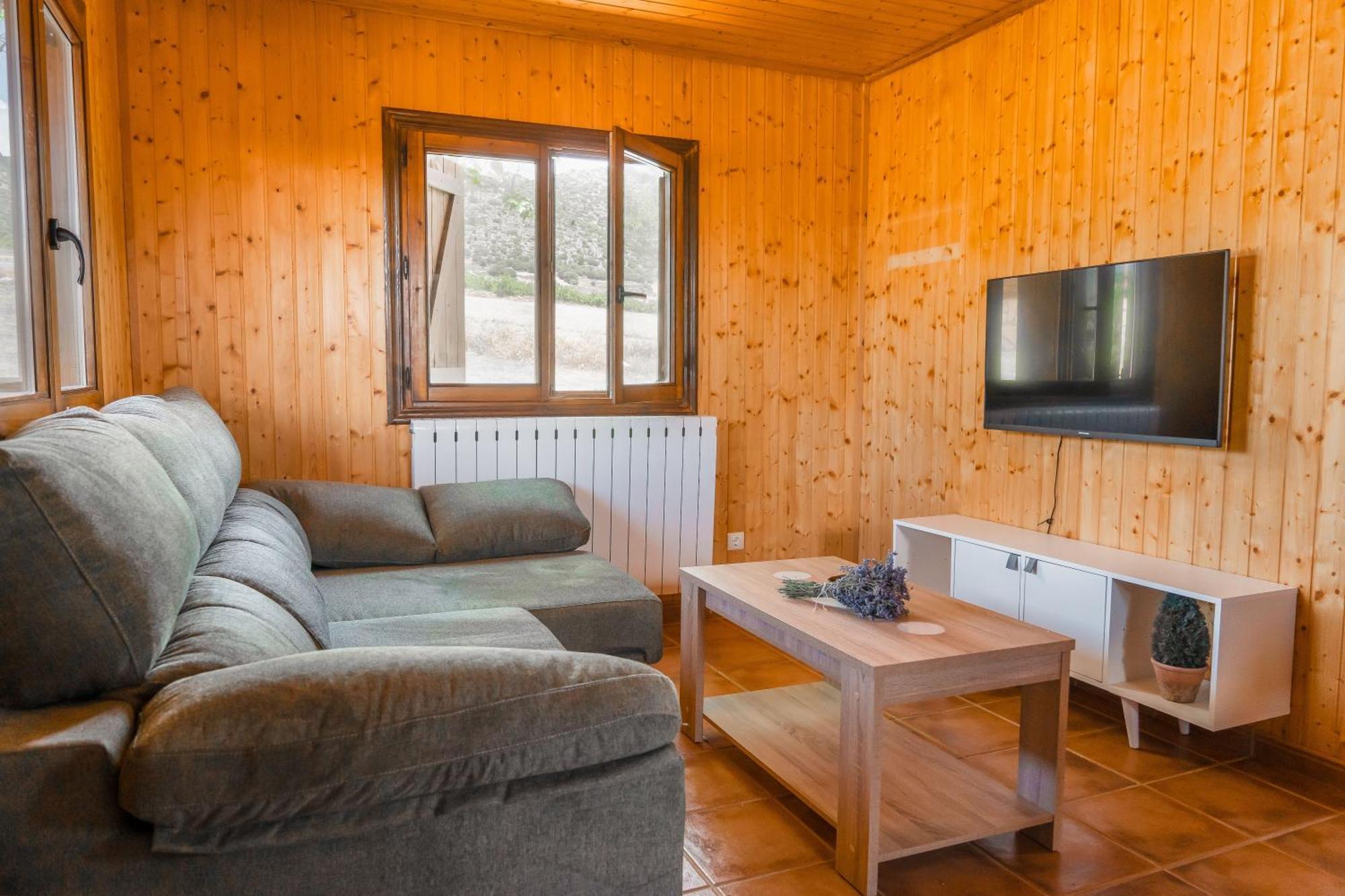 Aldea Los Odres - Cabanas De Madera De 1ª Con Piscina Privada Y Bbq En La Puerta Moratalla  Værelse billede